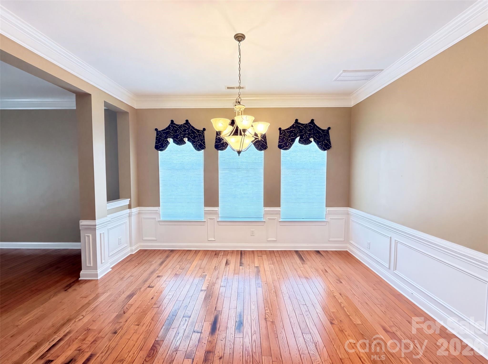 9928 Daufuskie Drive Property Photo 6