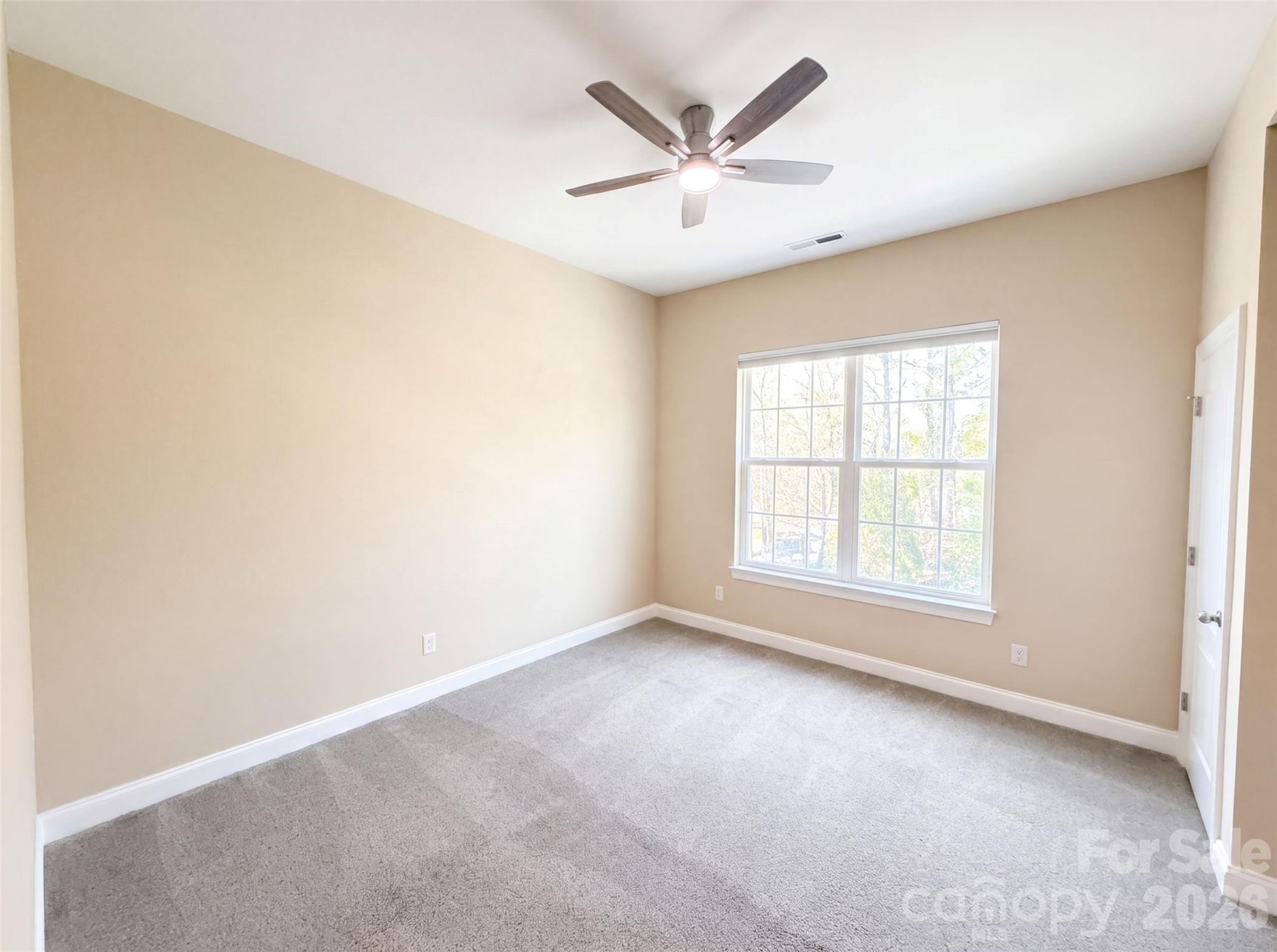 9928 Daufuskie Drive Property Photo 10