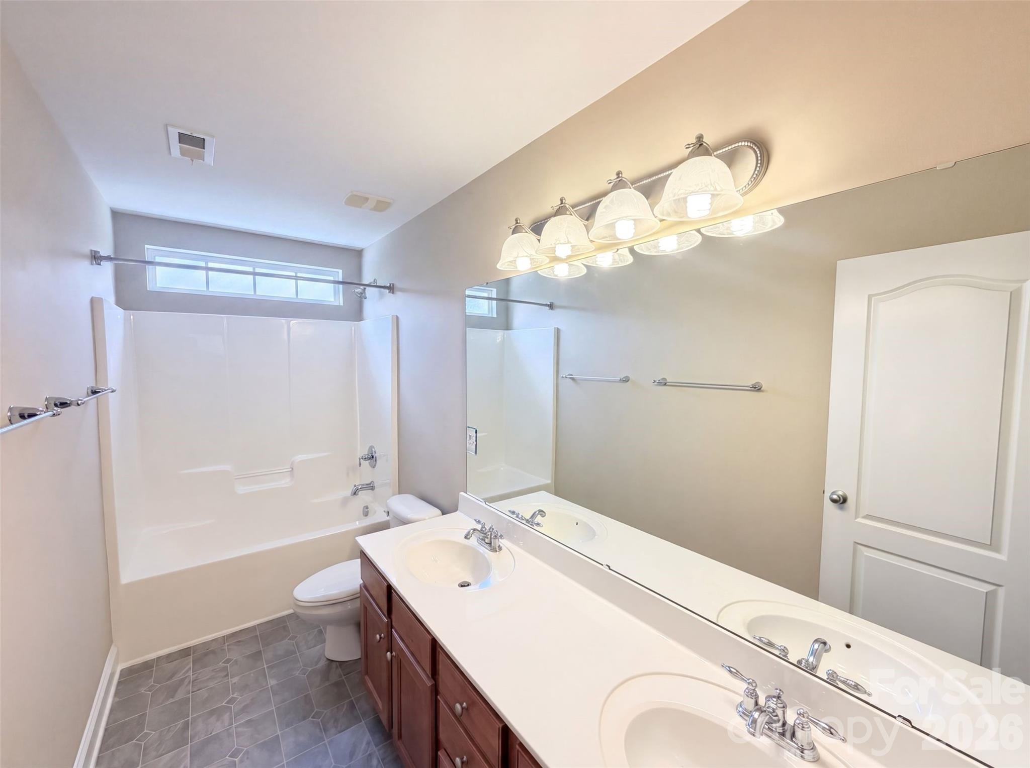 9928 Daufuskie Drive Property Photo 15