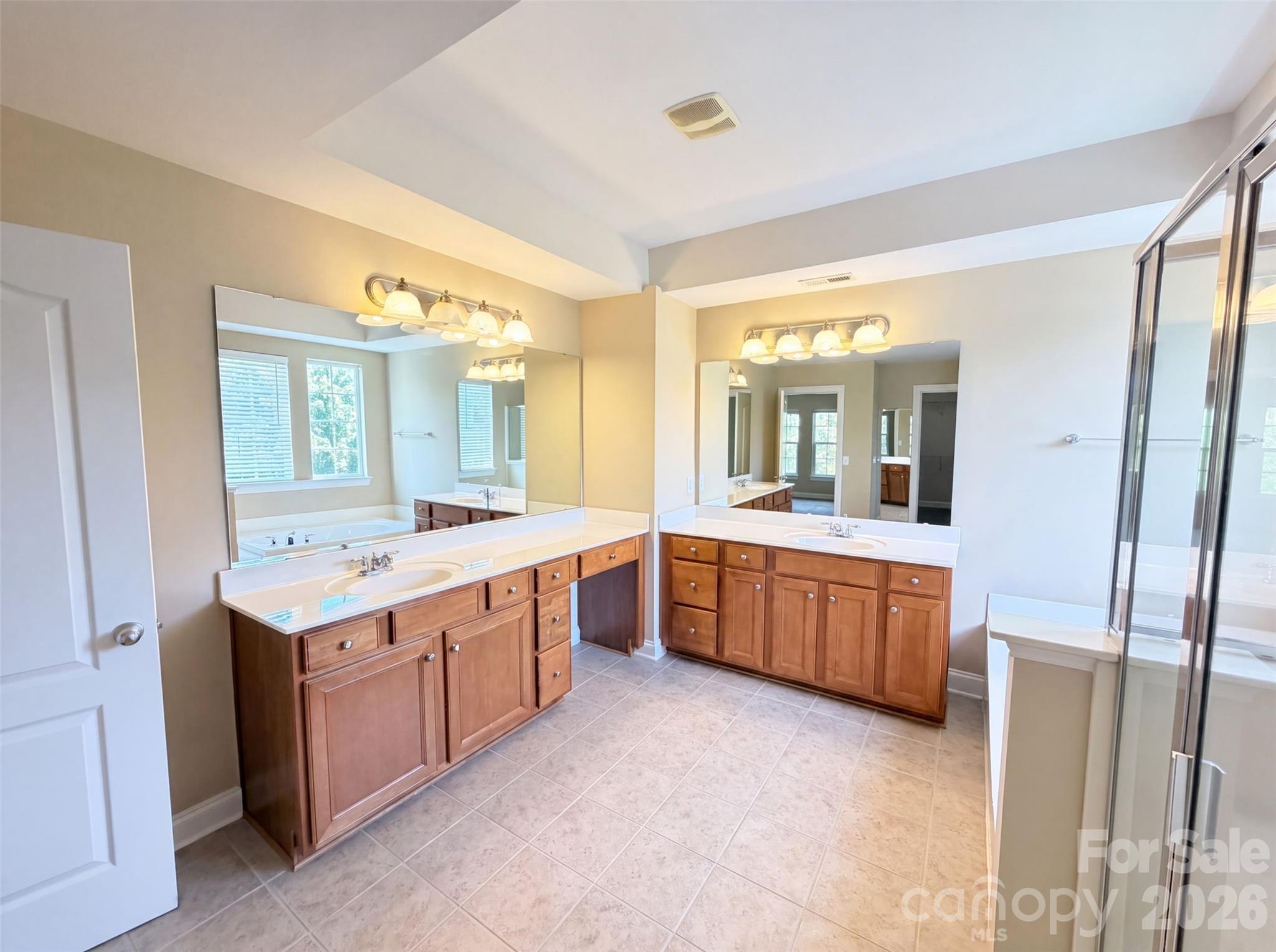9928 Daufuskie Drive Property Photo 17
