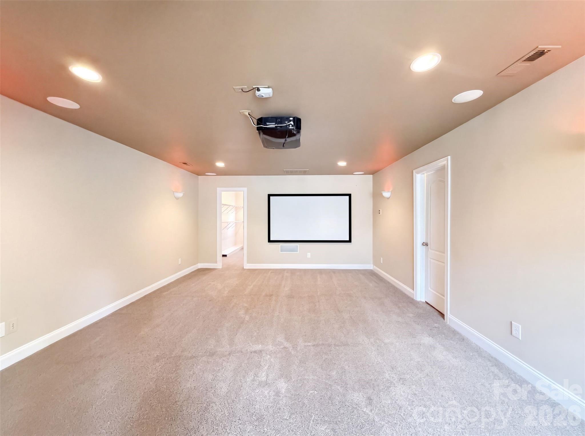 9928 Daufuskie Drive Property Photo 21
