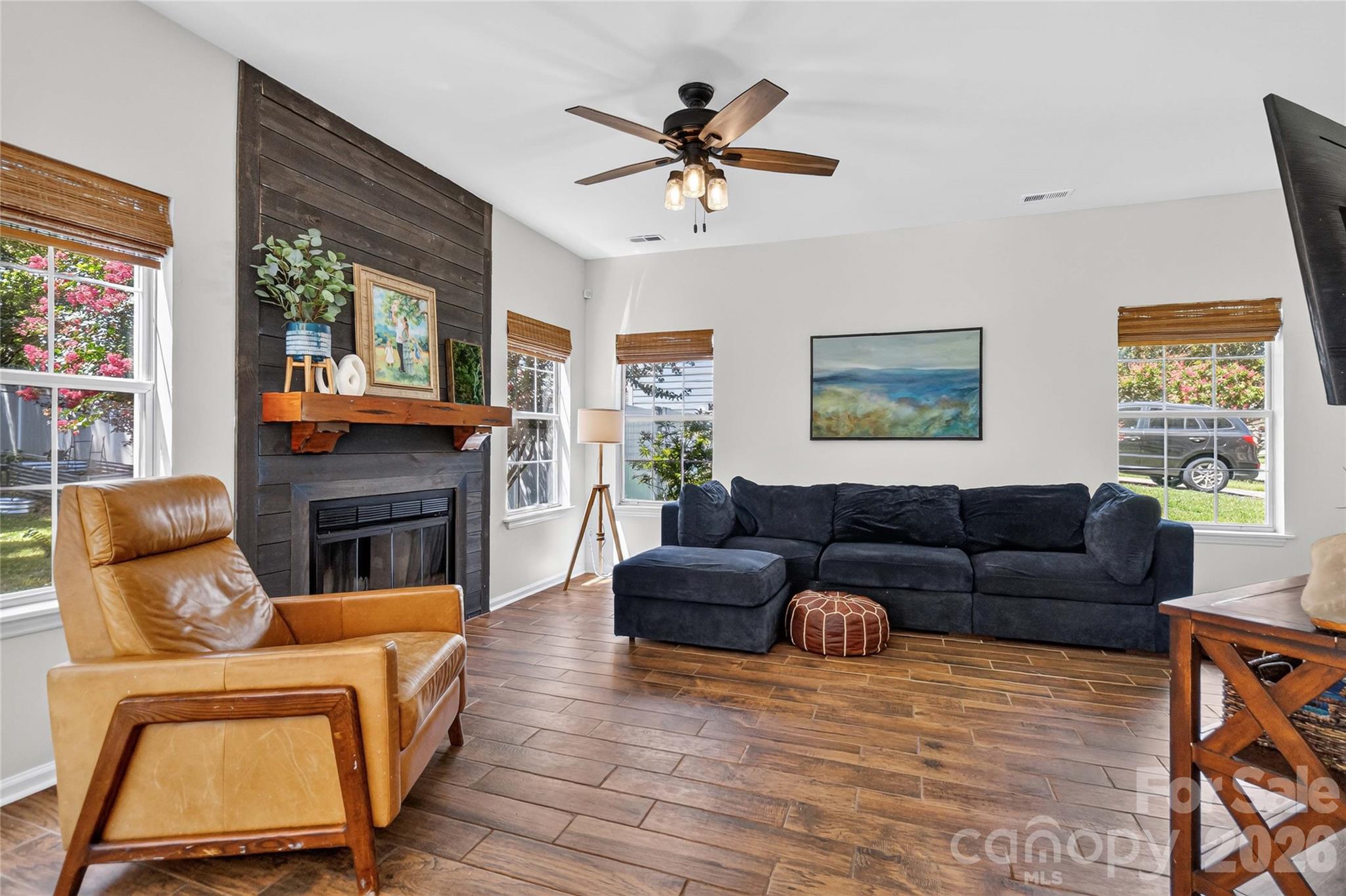 8914 Raven Park Drive Property Photo 12