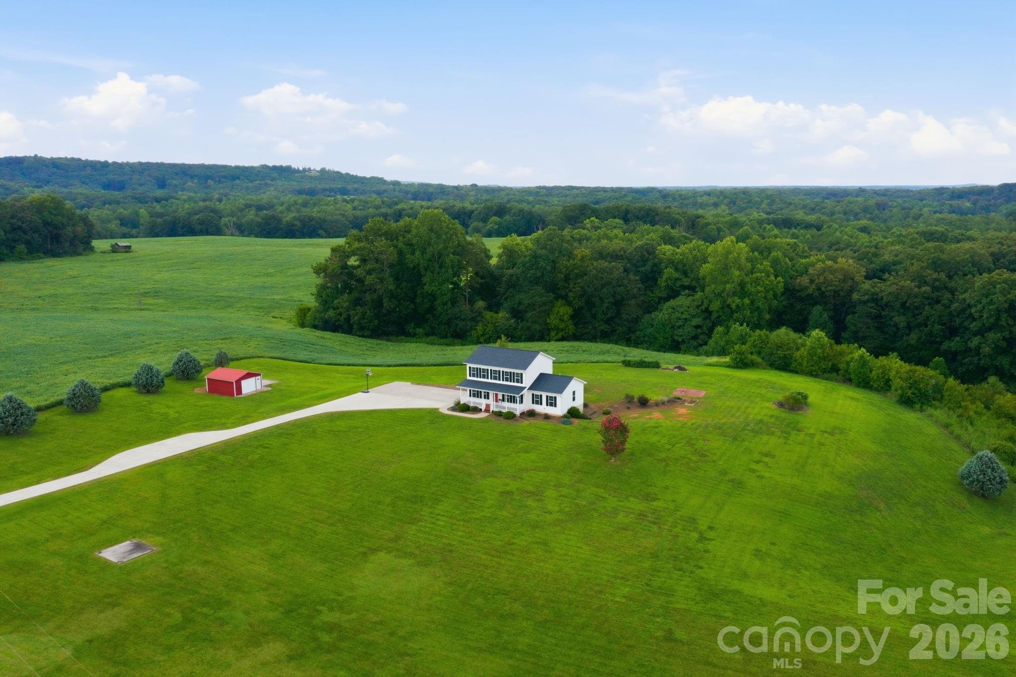 1950 Huckleberry Ridge Road Property Photo 1
