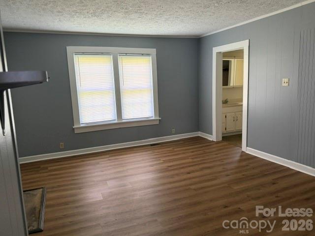 559 Shady Lane Property Photo 3