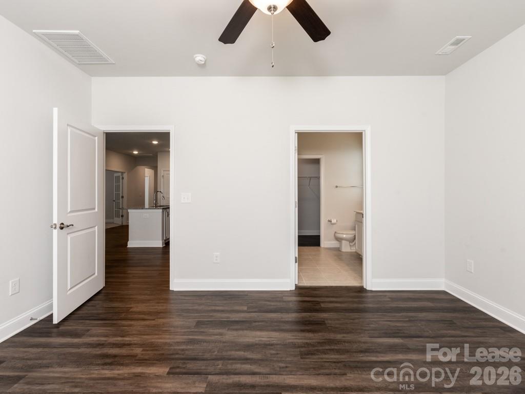 4512 Grove Manor Drive Property Photo 12