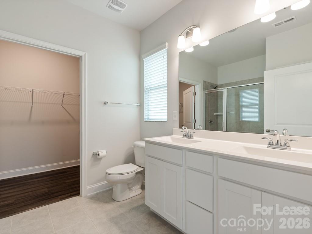 4512 Grove Manor Drive Property Photo 13