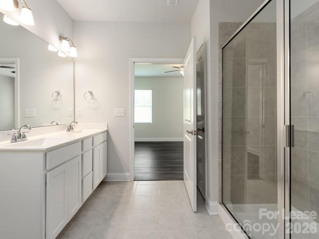 4512 Grove Manor Drive Property Photo 15