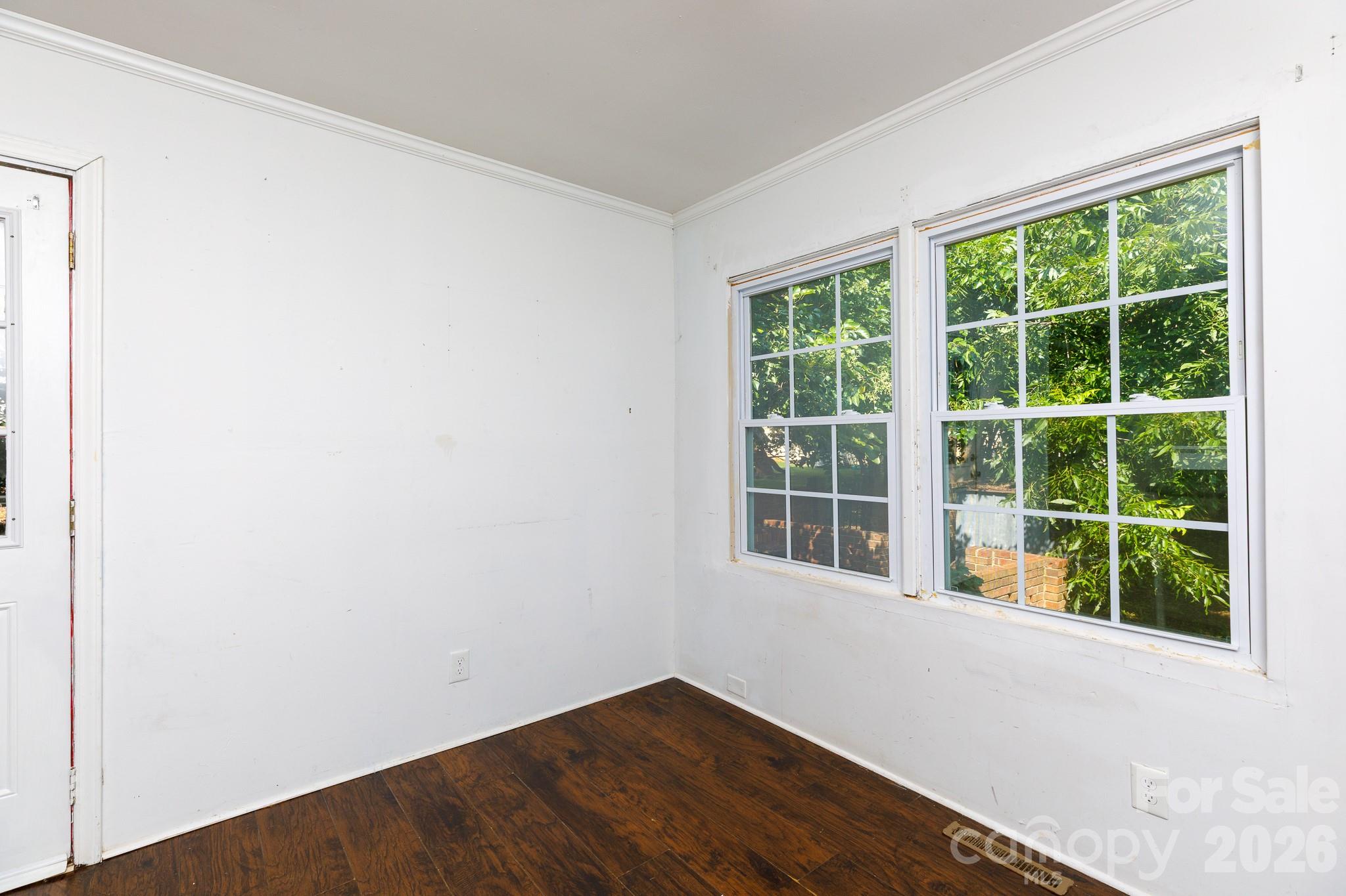 731 Level Street Property Photo 10