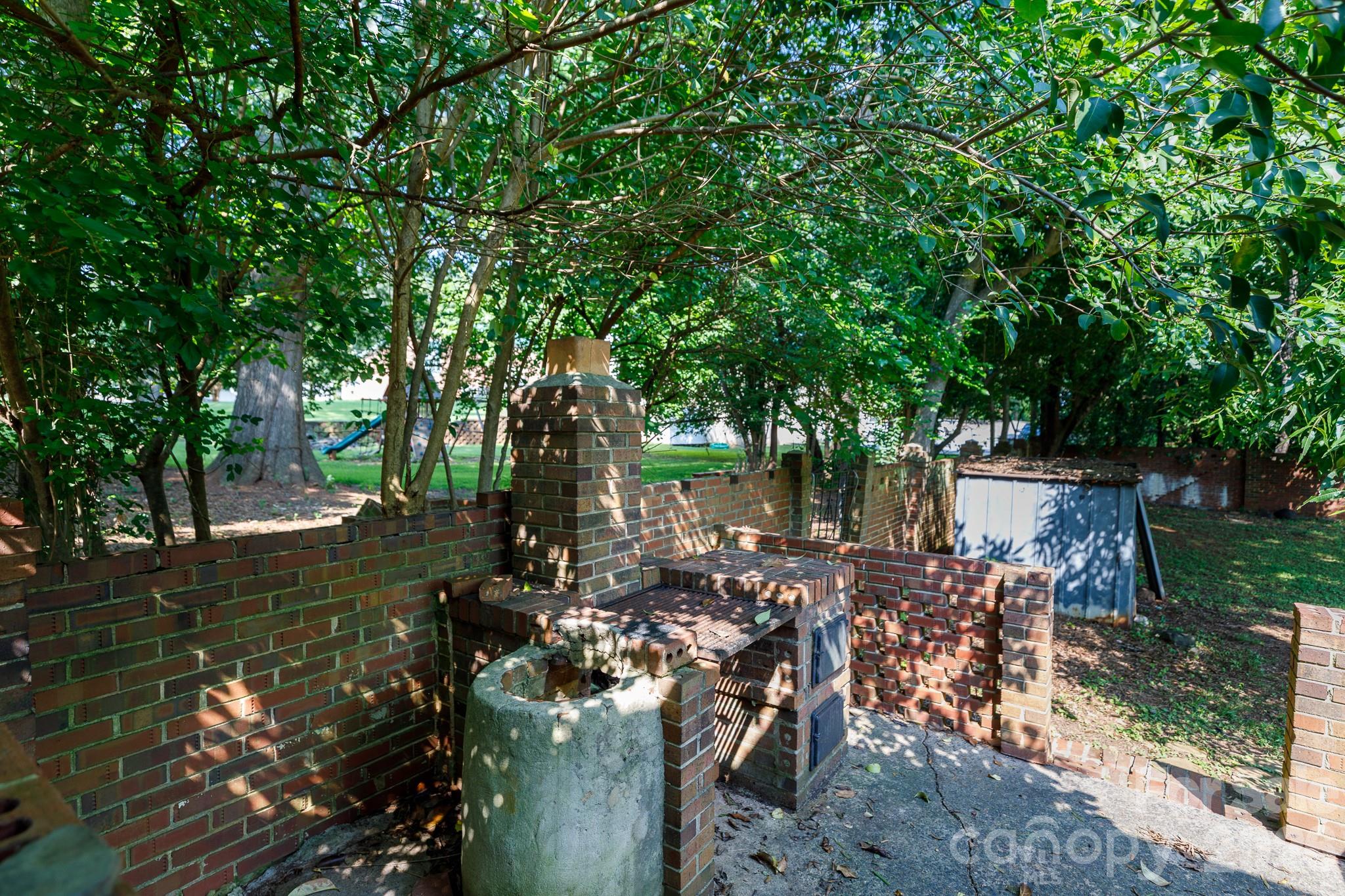 731 Level Street Property Photo 24