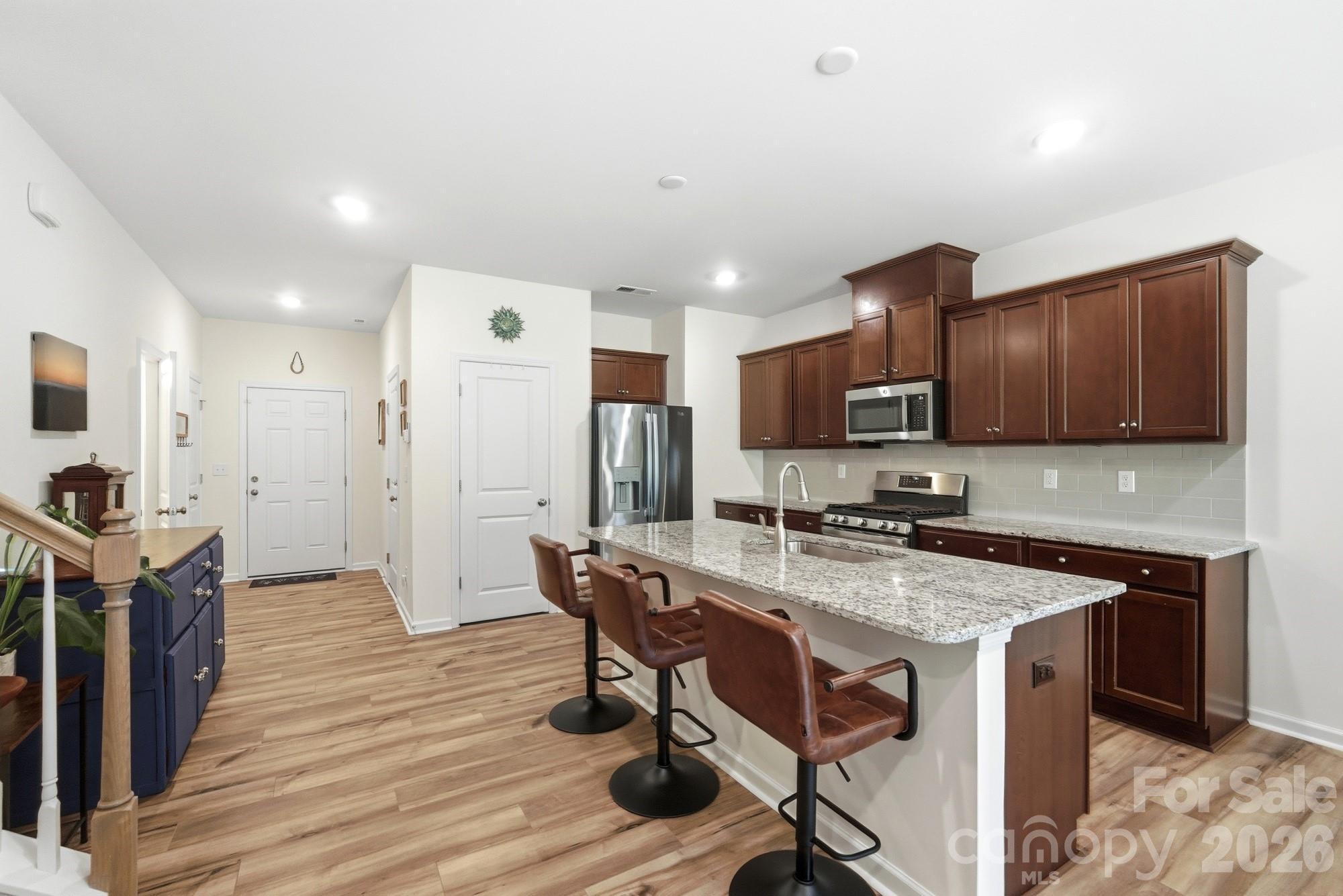 5243 Maynard Hill Drive Property Photo 8