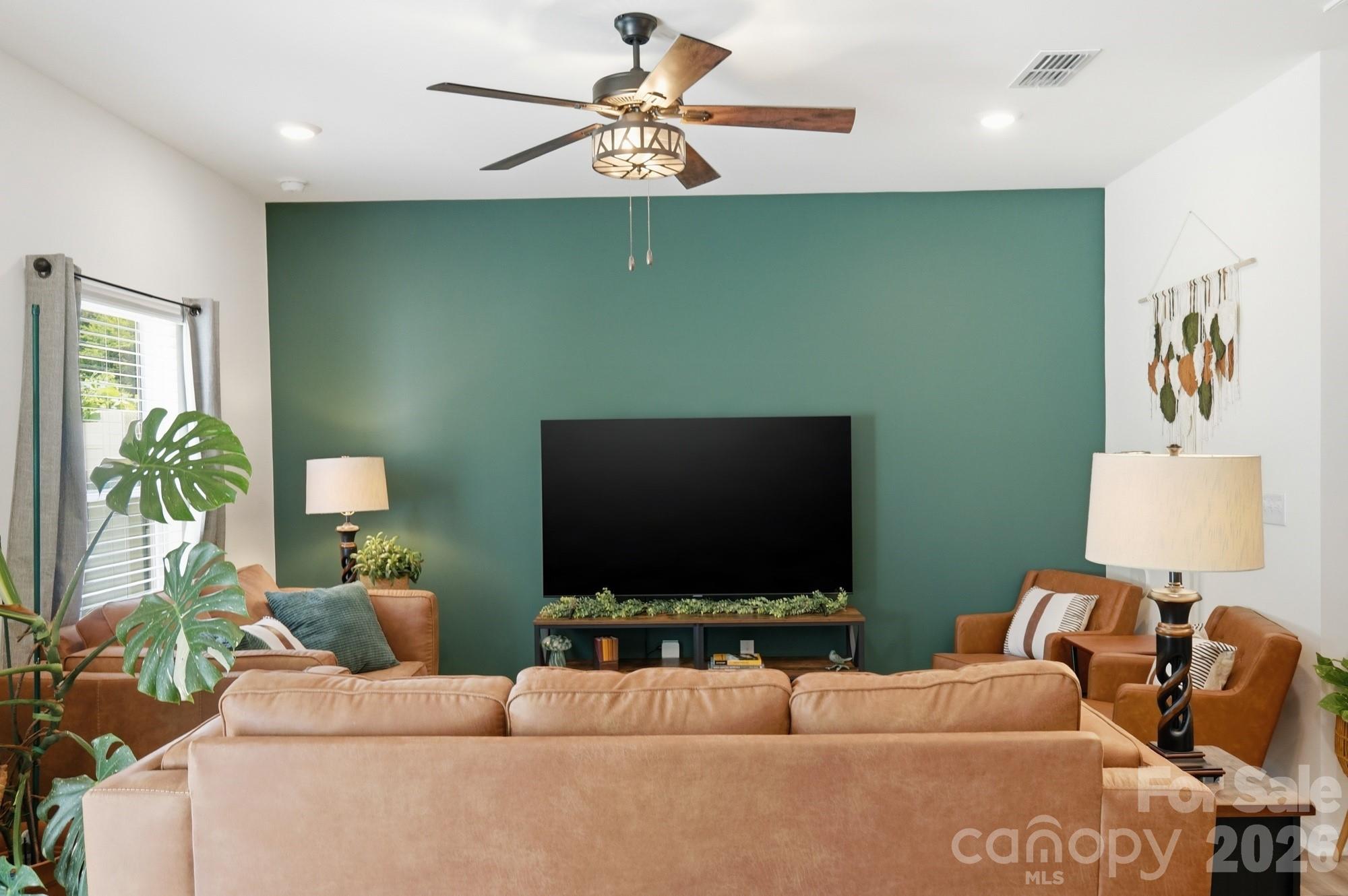 5243 Maynard Hill Drive Property Photo 13