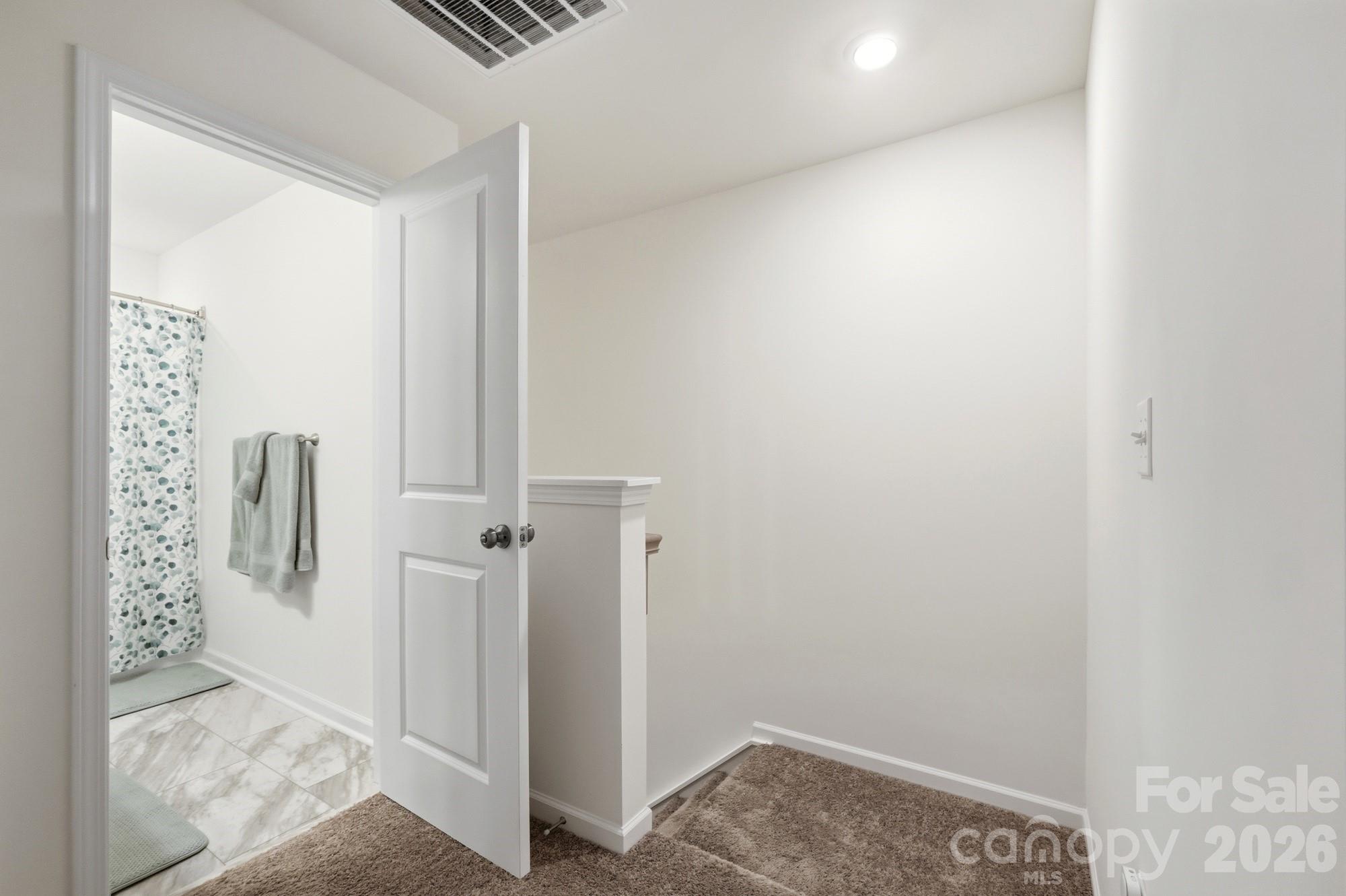5243 Maynard Hill Drive Property Photo 19