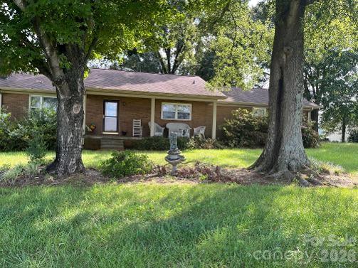 1211 Sharon School Road Property Photo 2