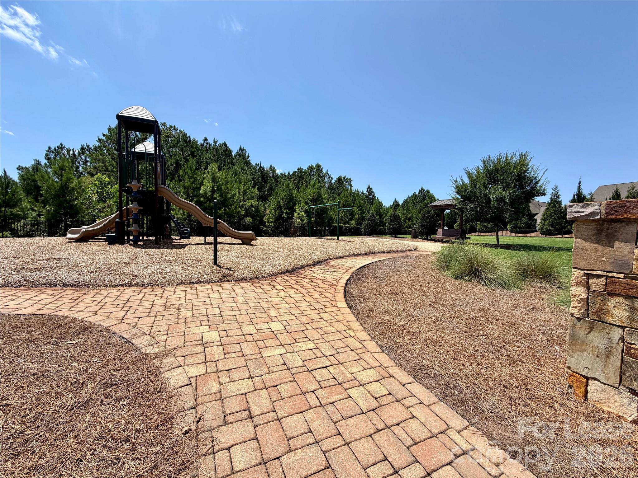 4019 Oakmere Road Property Photo 34