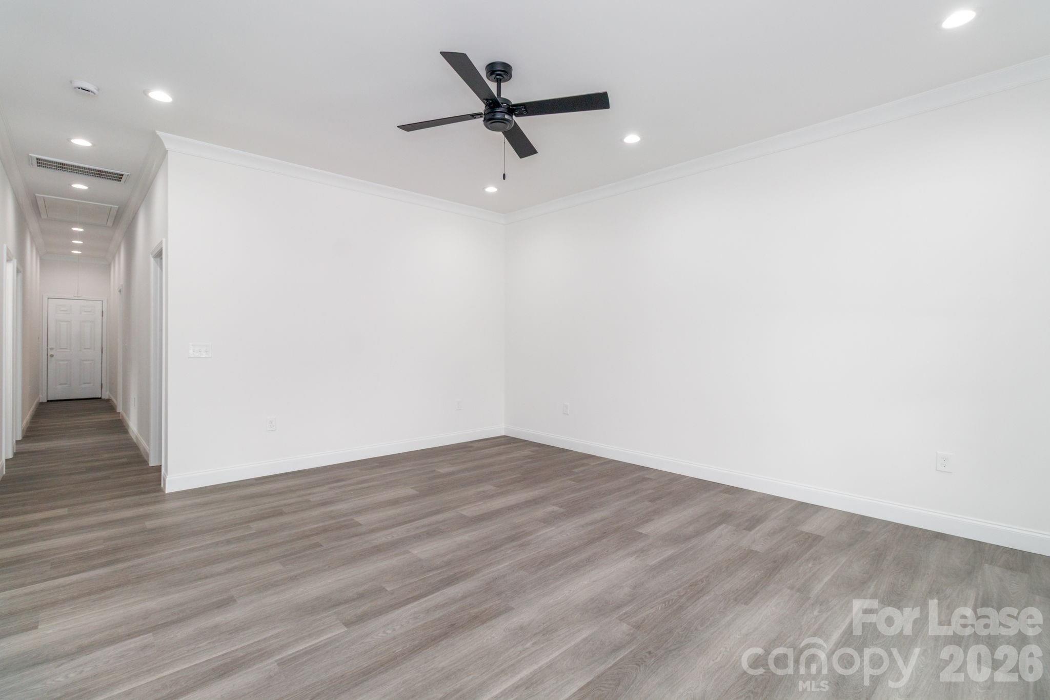 307 E Arch Street Property Photo 9