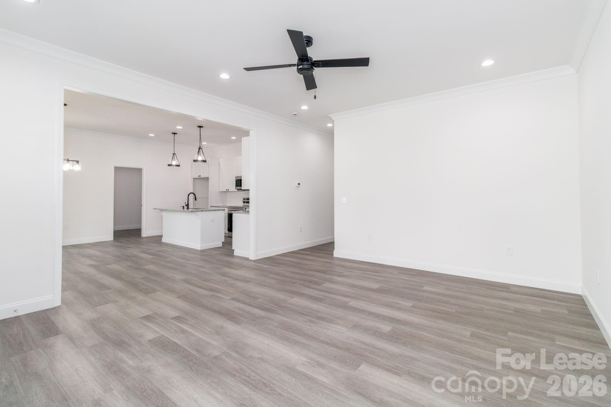 307 E Arch Street Property Photo 10