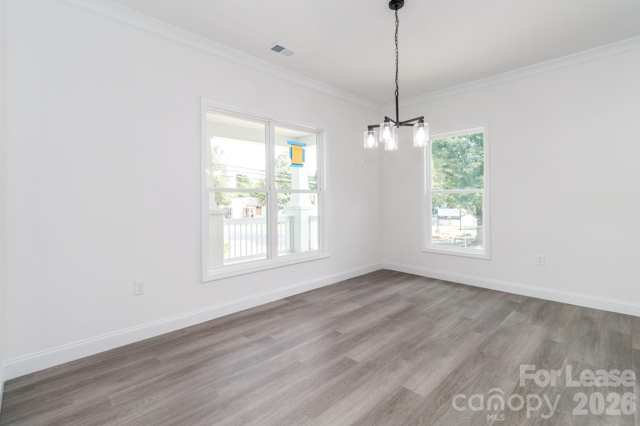 307 E Arch Street Property Photo 14
