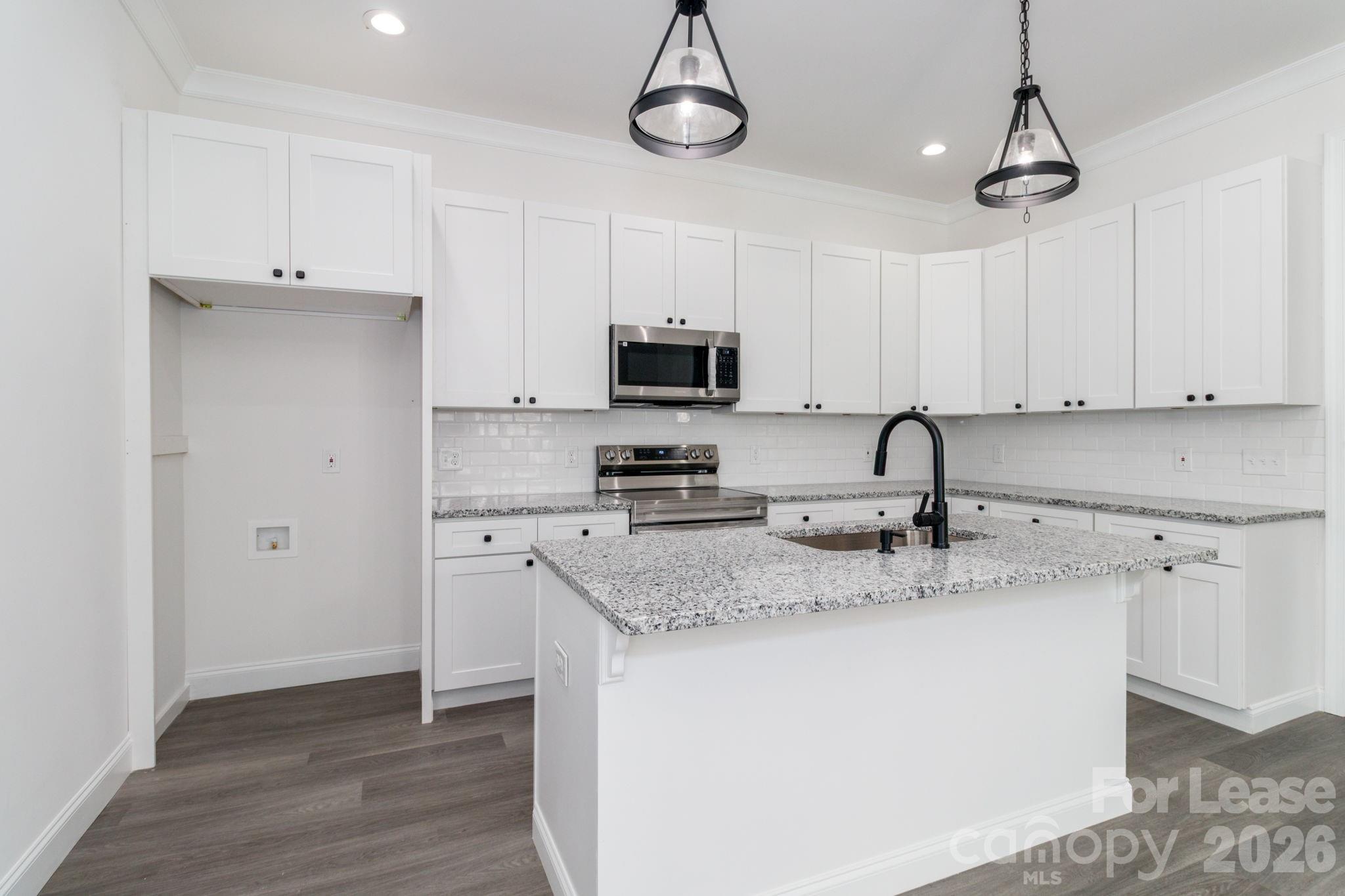 307 E Arch Street Property Photo 17
