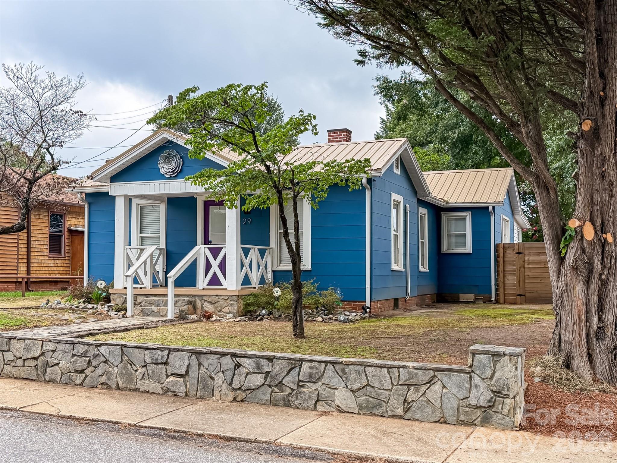 29 10th Street Property Photo 4