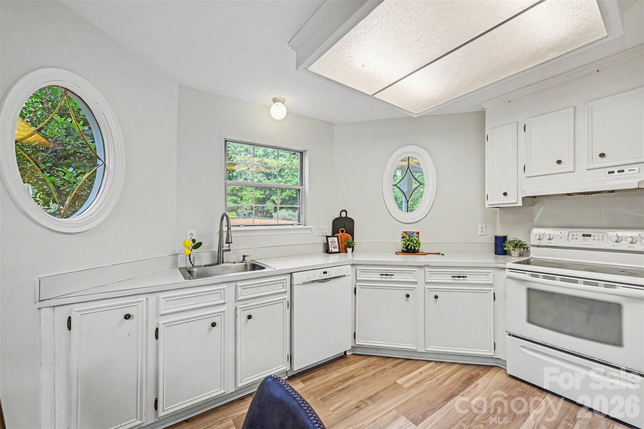 8834 Rittenhouse Circle Property Photo 9