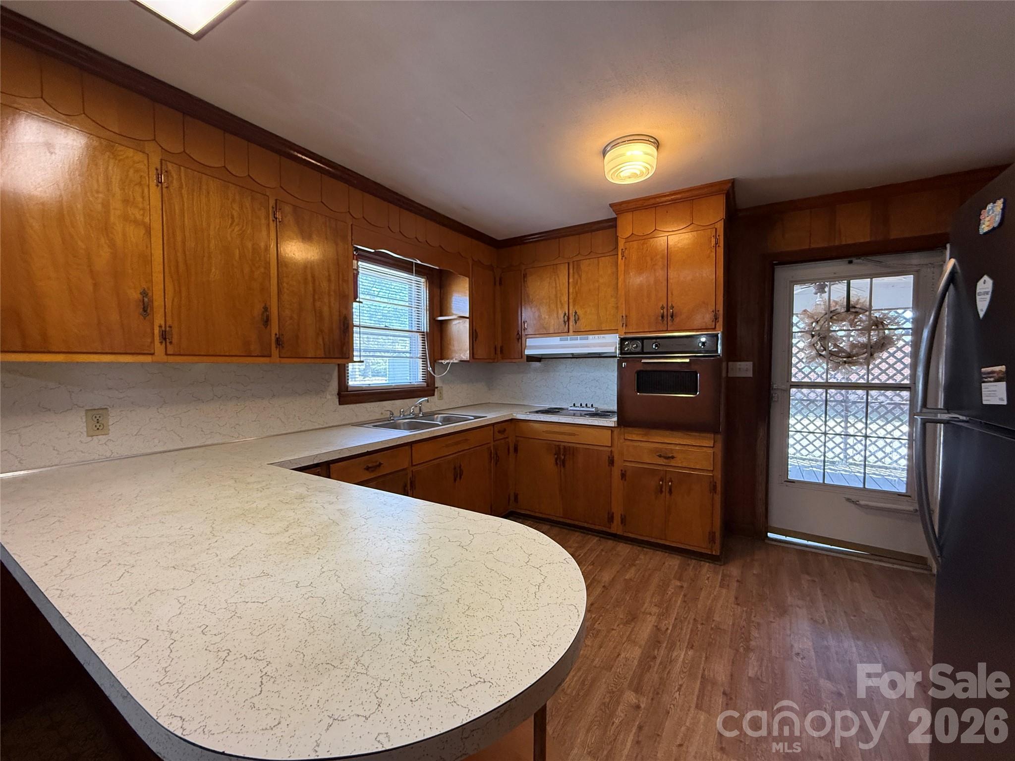 206 W Welsh Street Property Photo 4