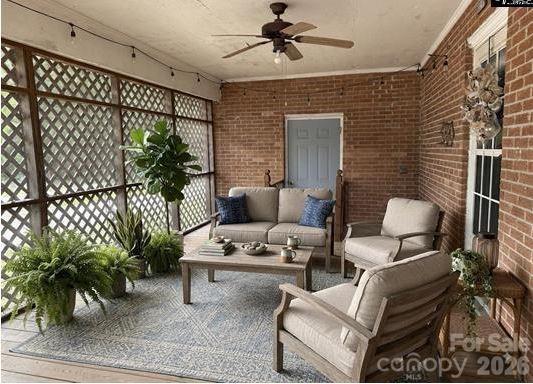 206 W Welsh Street Property Photo 24