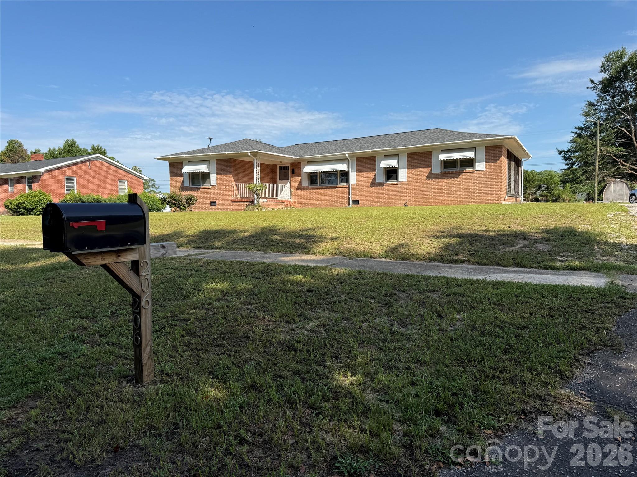 206 W Welsh Street Property Photo 33