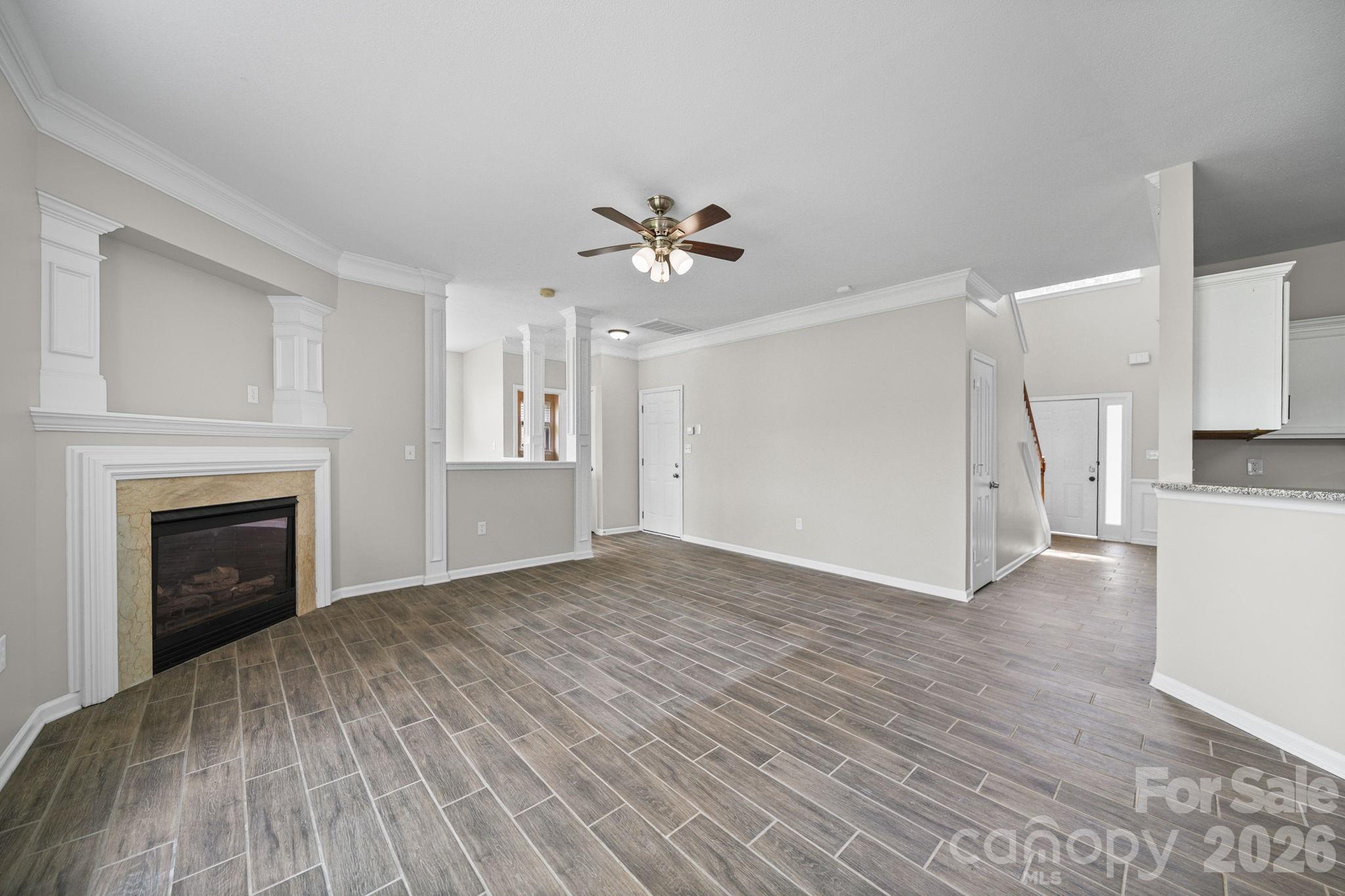 8246 Weeping Fig Lane Property Photo 6