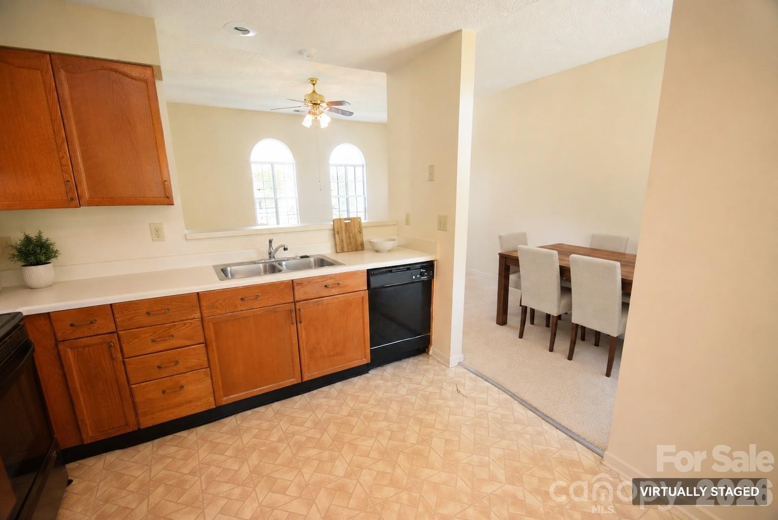 5014 Jade Court Property Photo 10