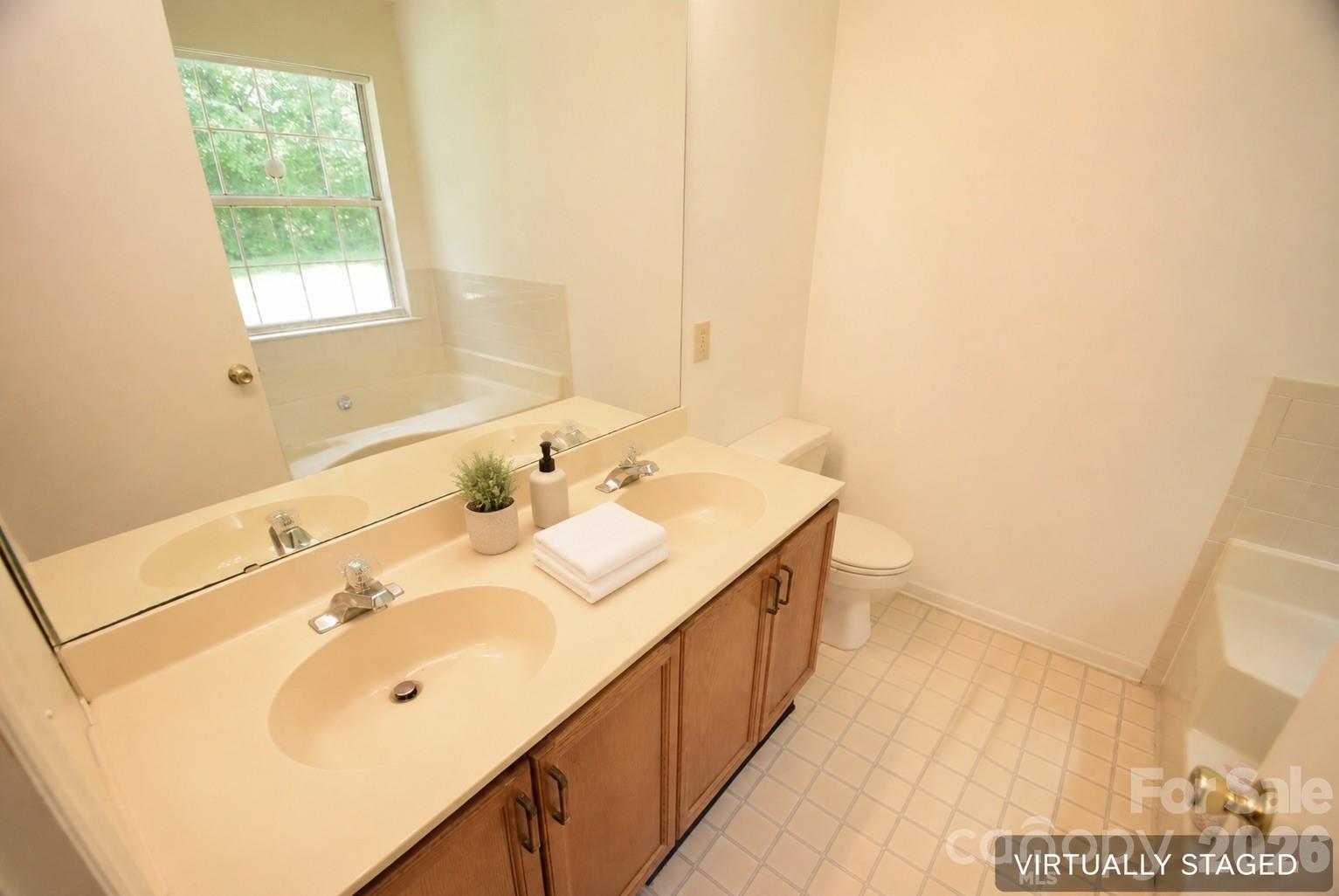 5014 Jade Court Property Photo 14