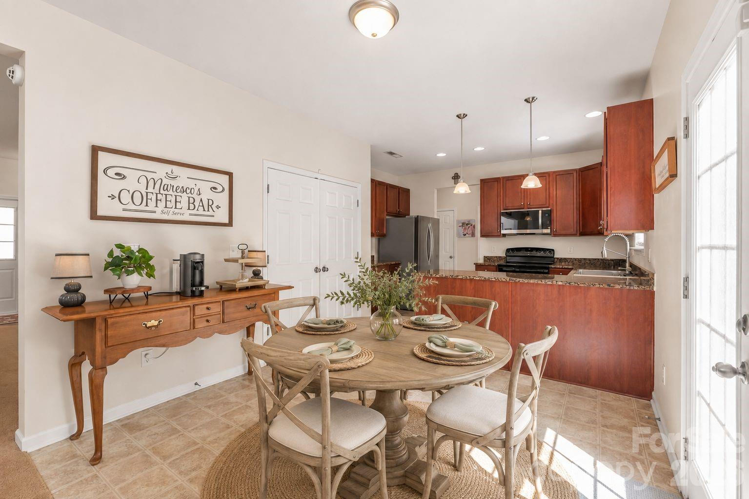 11639 Tucker Field Road Property Photo 6