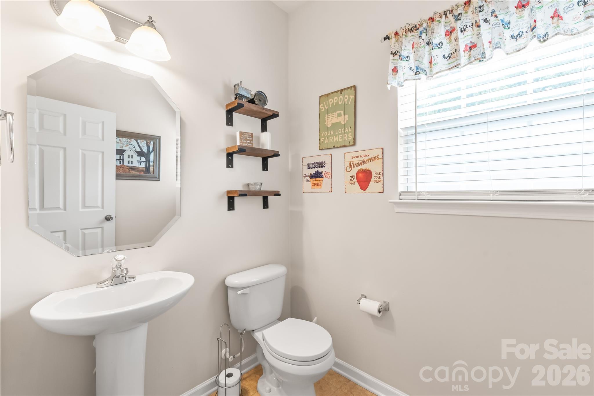 11639 Tucker Field Road Property Photo 10