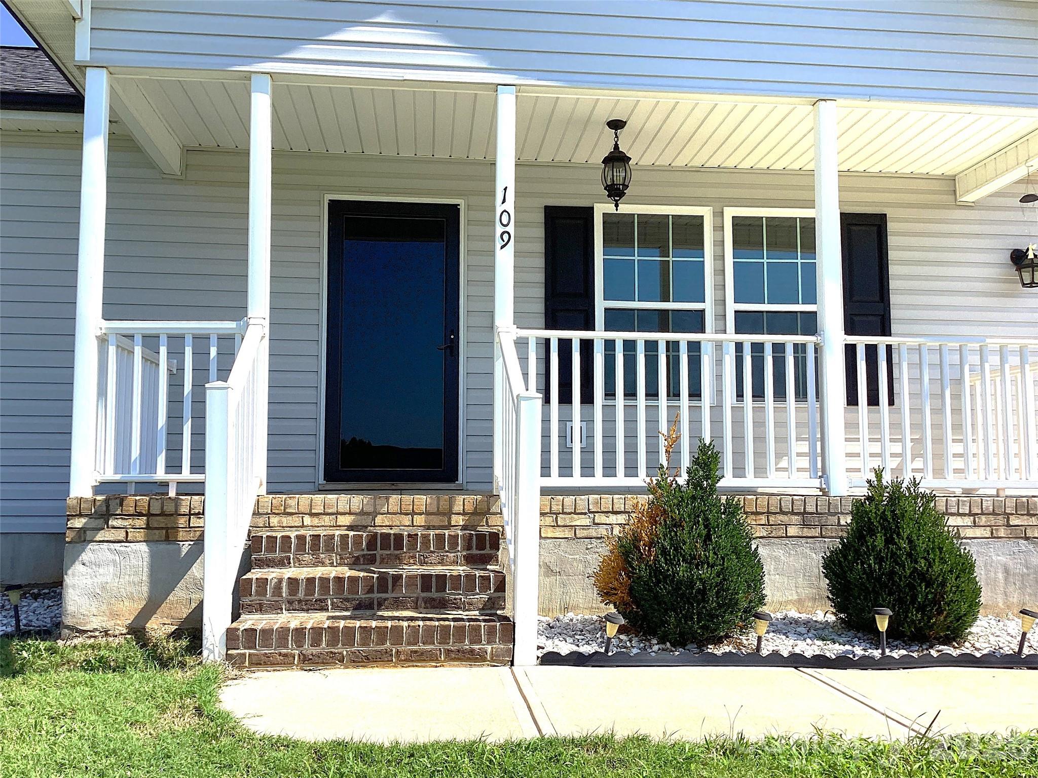 109 Wheat Field Drive Property Photo 3