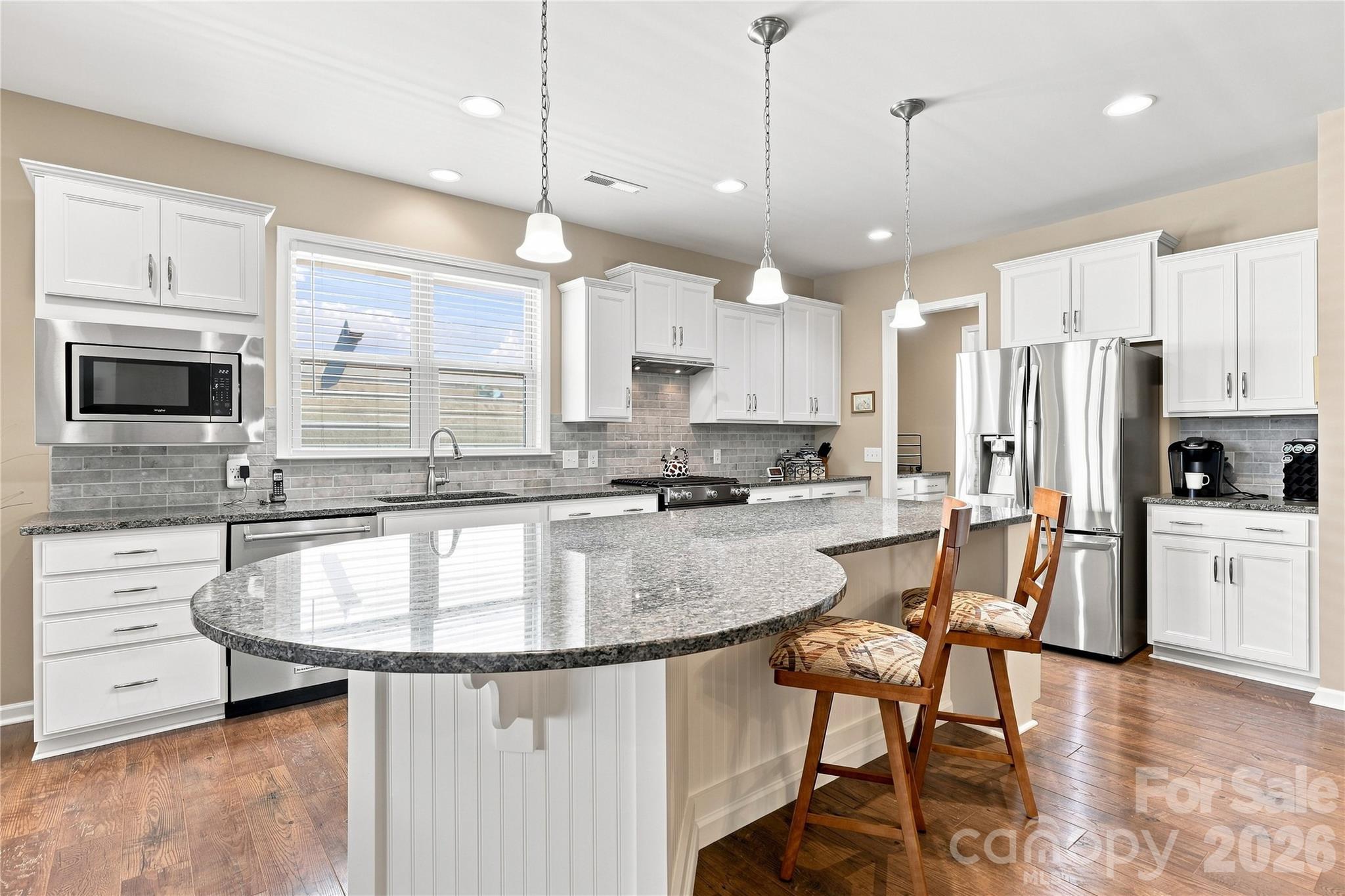 689 Birchway Drive Property Photo 10