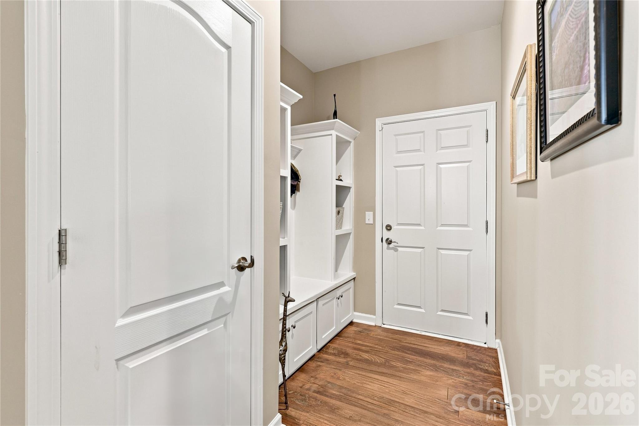 689 Birchway Drive Property Photo 31