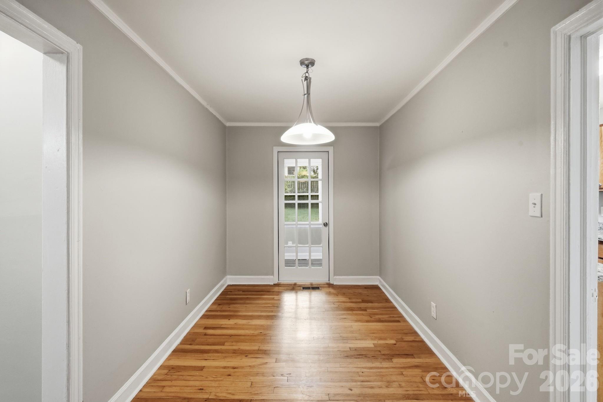 119 S Gregg Street Property Photo 8