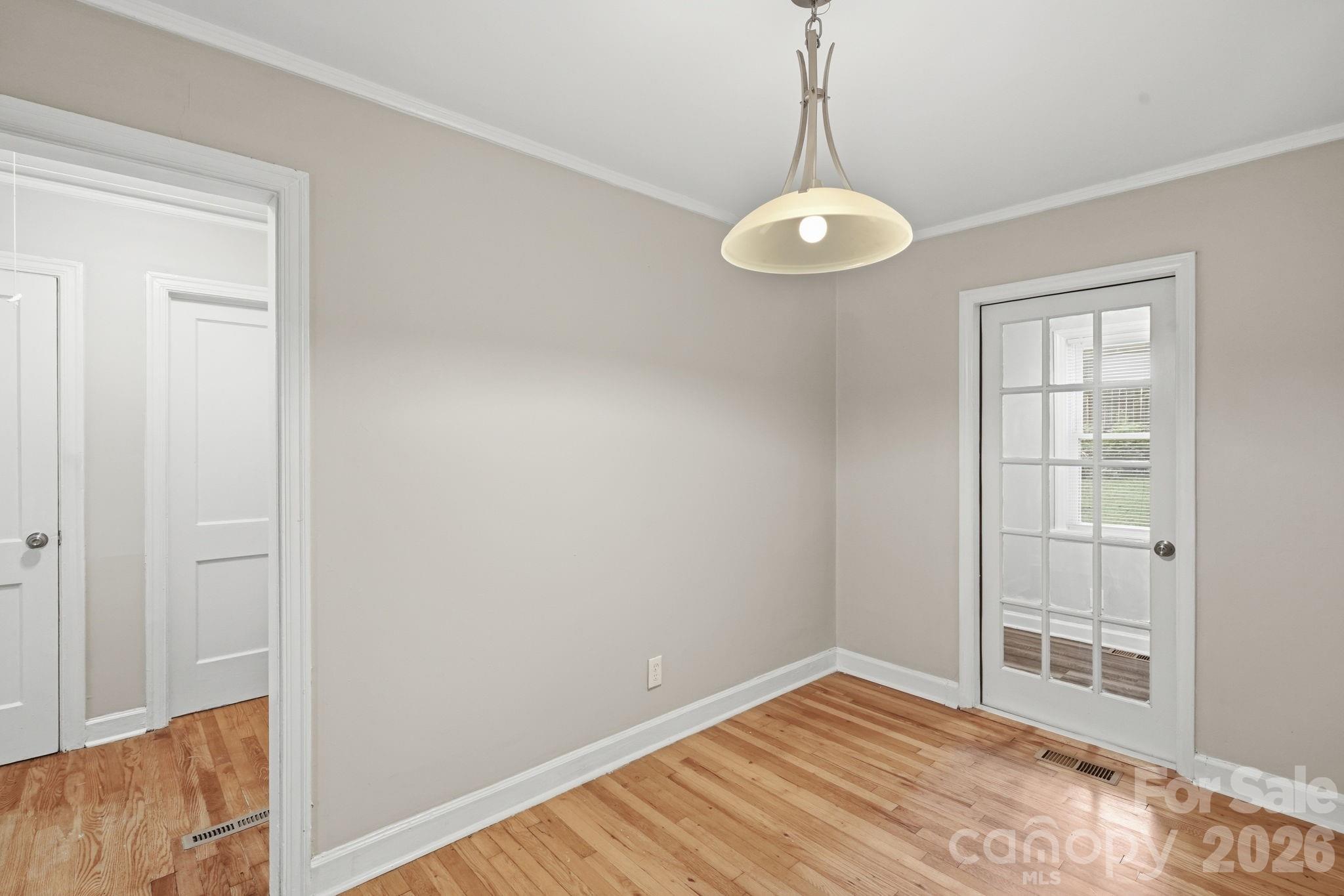 119 S Gregg Street Property Photo 9