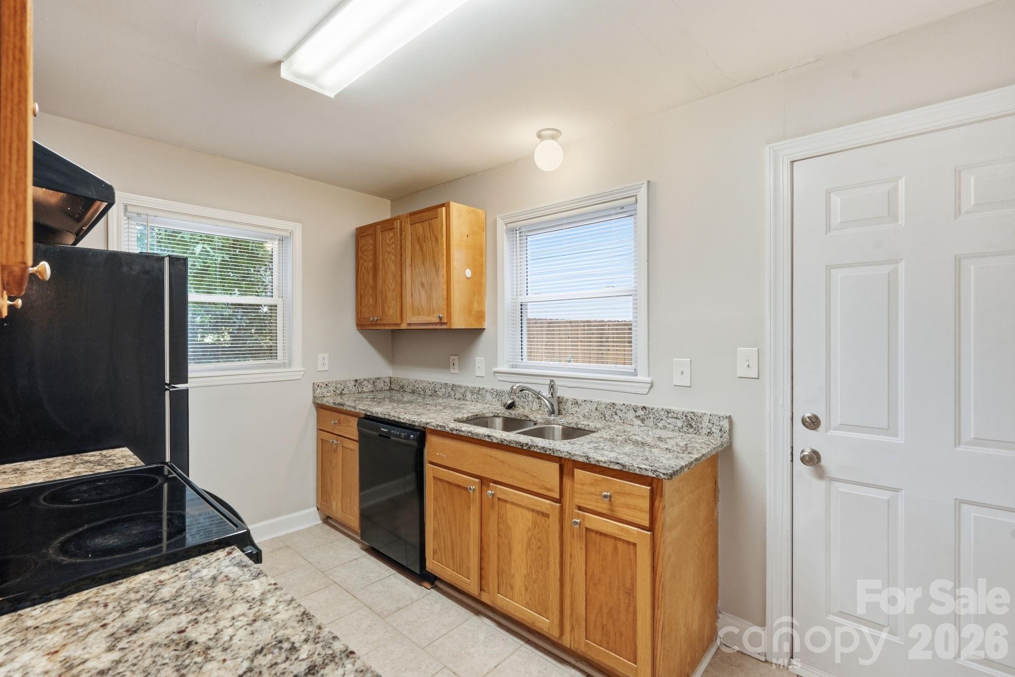 119 S Gregg Street Property Photo 10