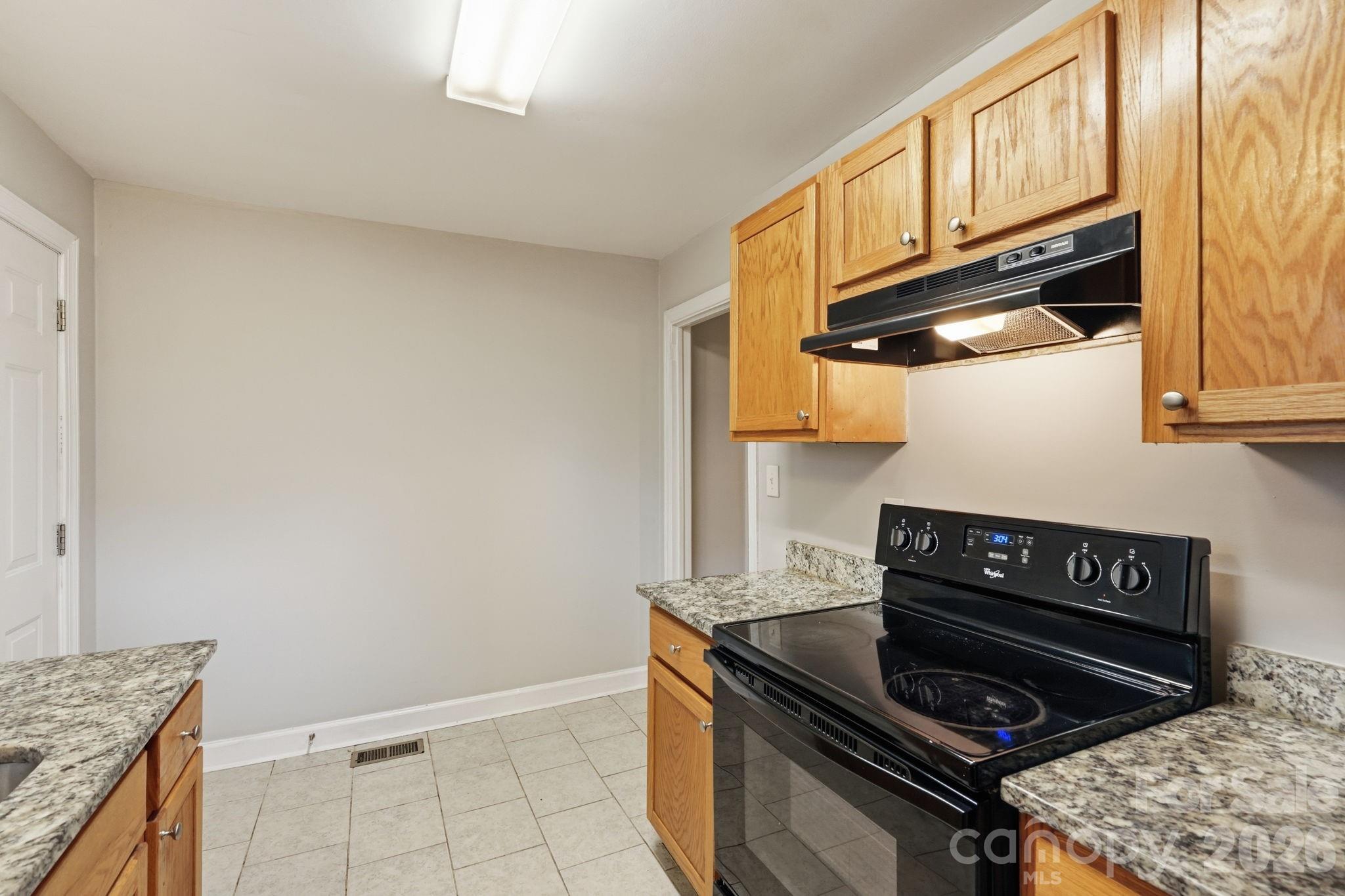 119 S Gregg Street Property Photo 12