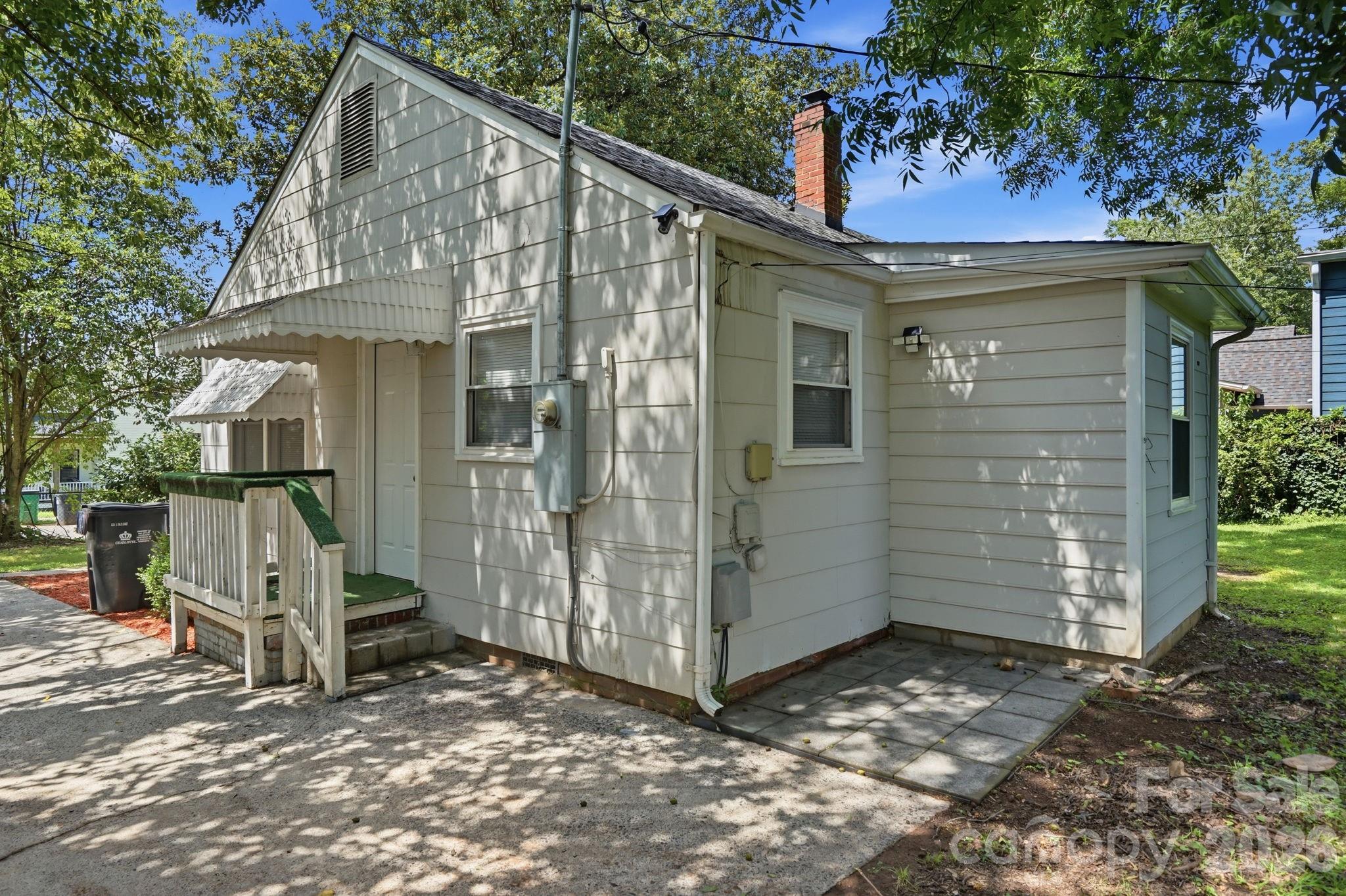 119 S Gregg Street Property Photo 20