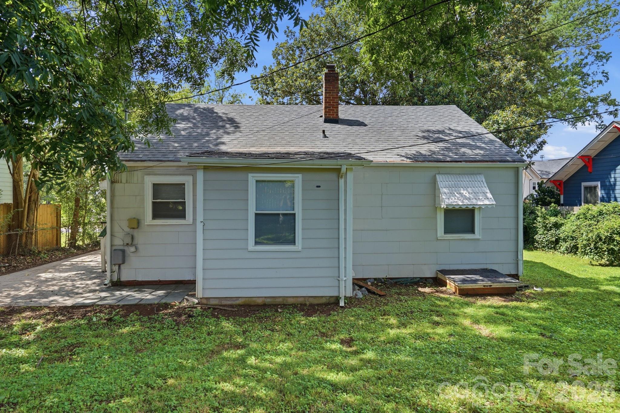 119 S Gregg Street Property Photo 21