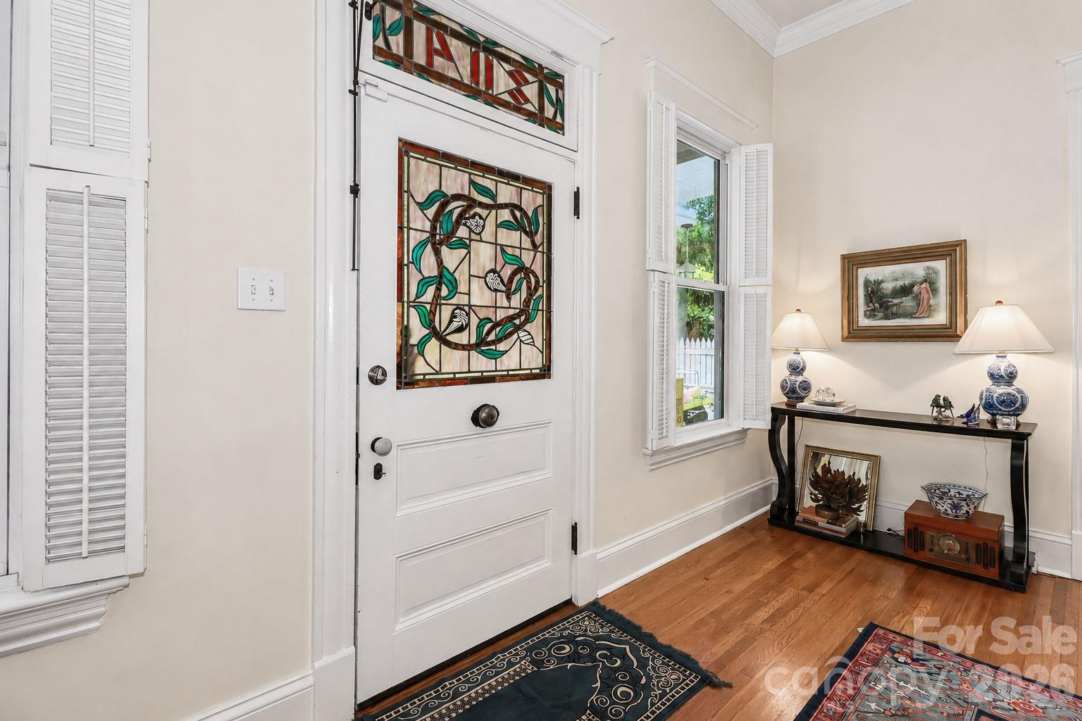 804 E Broad Street Property Photo 5