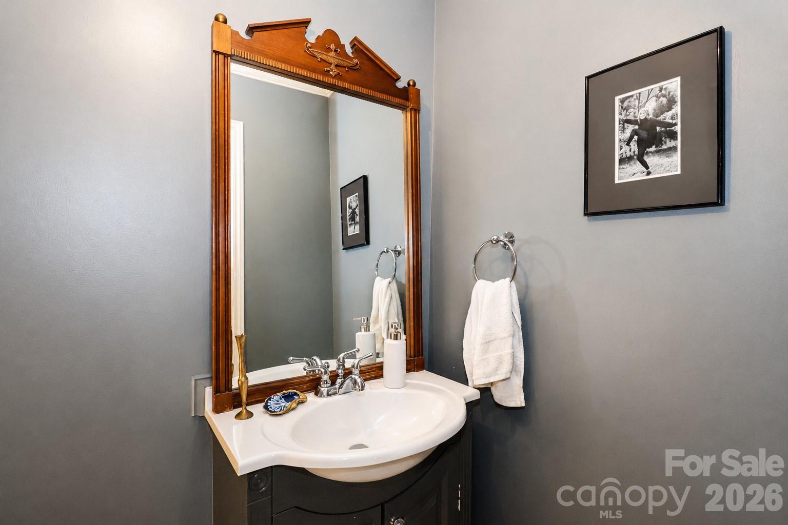 804 E Broad Street Property Photo 20