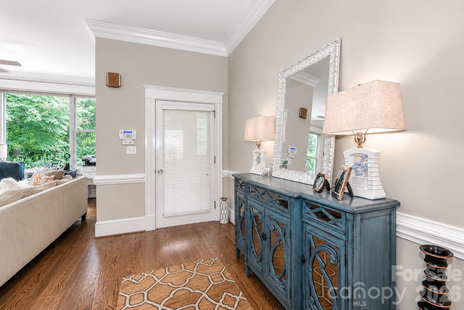 804 E Broad Street Property Photo 21