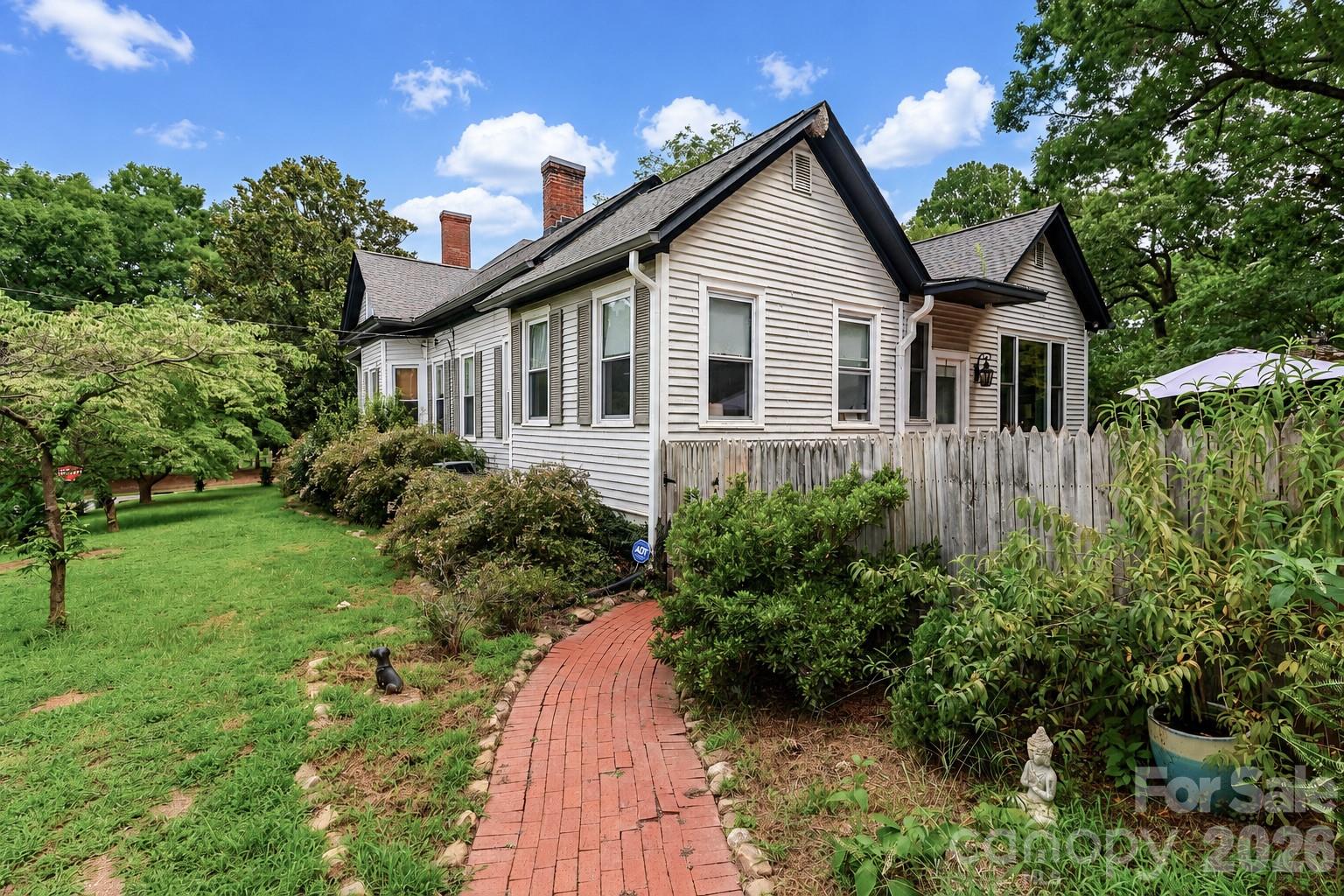 804 E Broad Street Property Photo 39