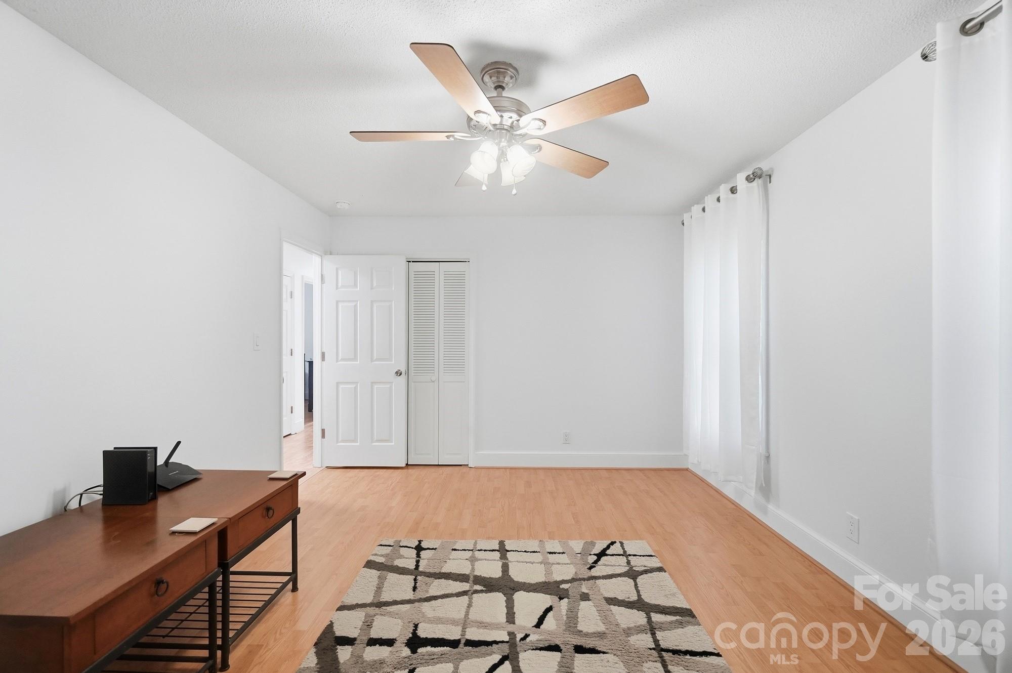 2818 Castlebrook Drive Property Photo 27
