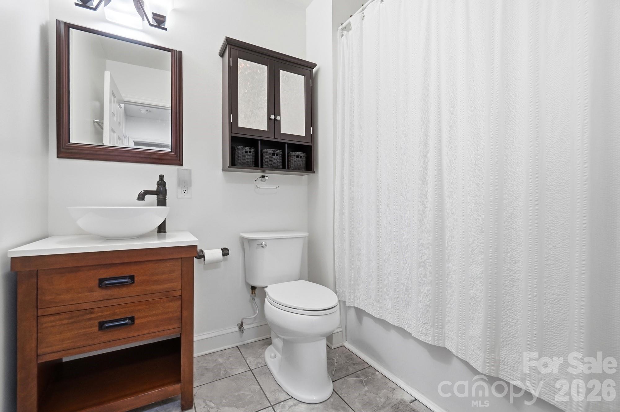 2818 Castlebrook Drive Property Photo 28