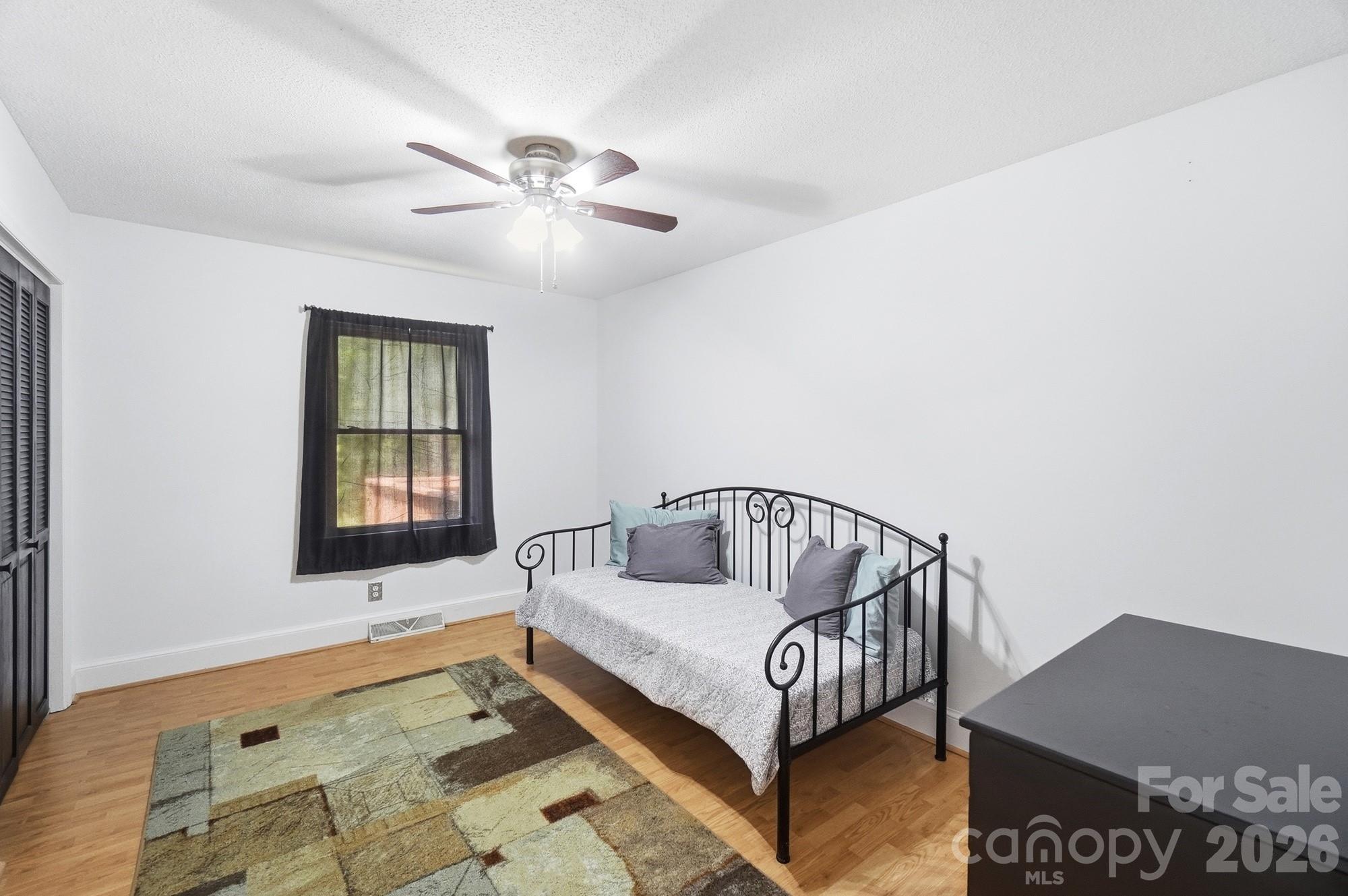 2818 Castlebrook Drive Property Photo 31