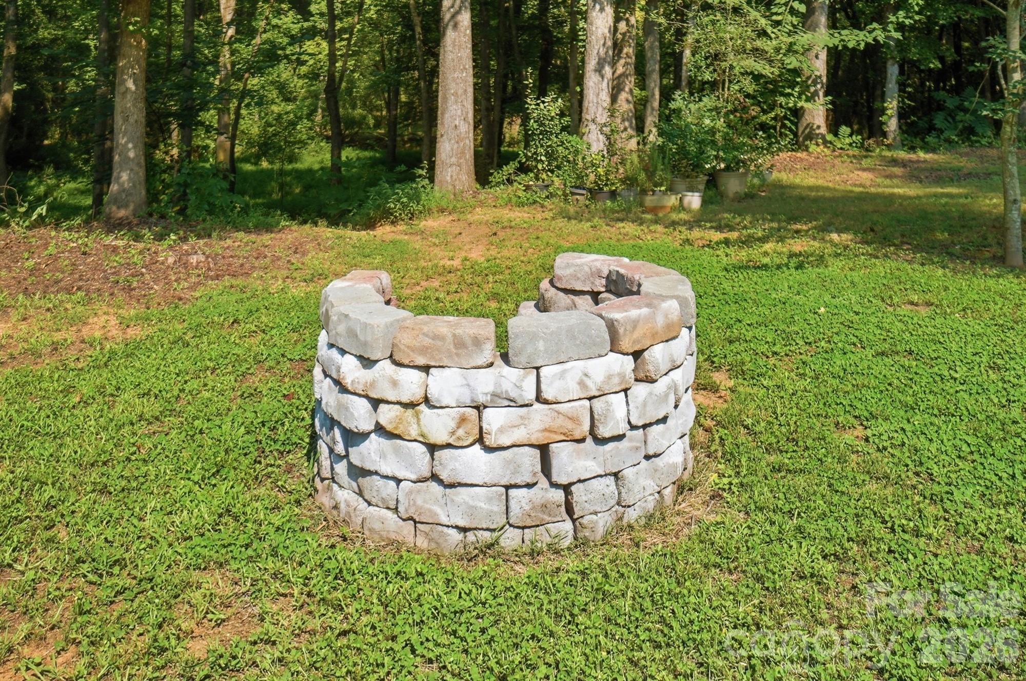 2818 Castlebrook Drive Property Photo 41