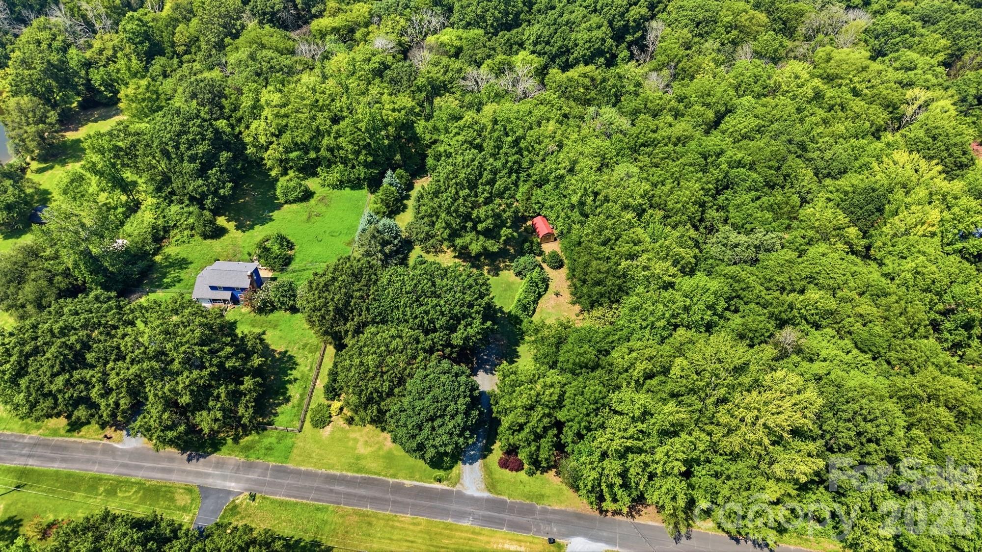 2818 Castlebrook Drive Property Photo 45